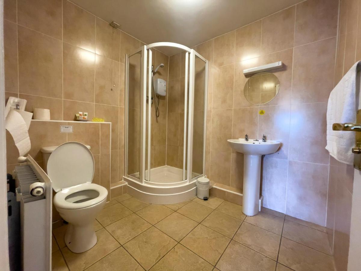 Llanina Arms Hotel Llanarth  Екстериор снимка