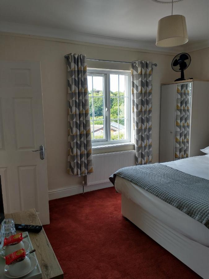 Llanina Arms Hotel Llanarth  Екстериор снимка
