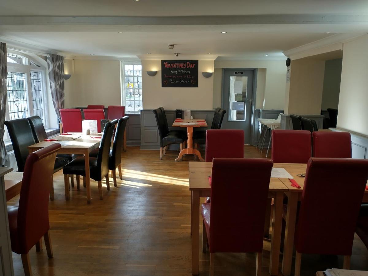 Llanina Arms Hotel Llanarth  Екстериор снимка