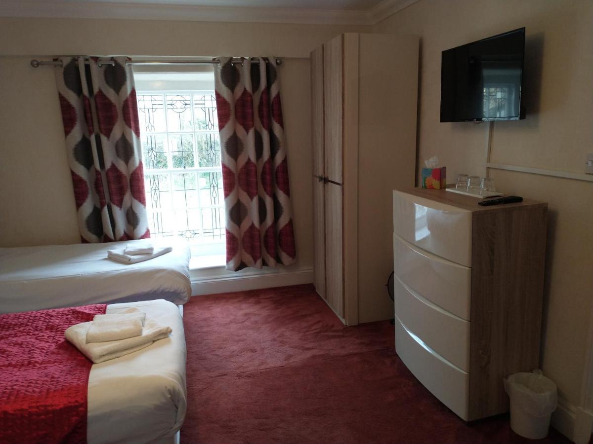 Llanina Arms Hotel Llanarth  Екстериор снимка