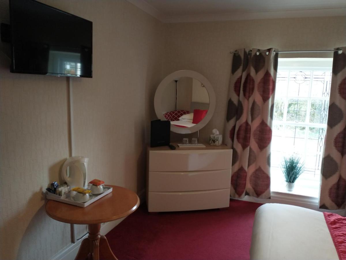Llanina Arms Hotel Llanarth  Екстериор снимка