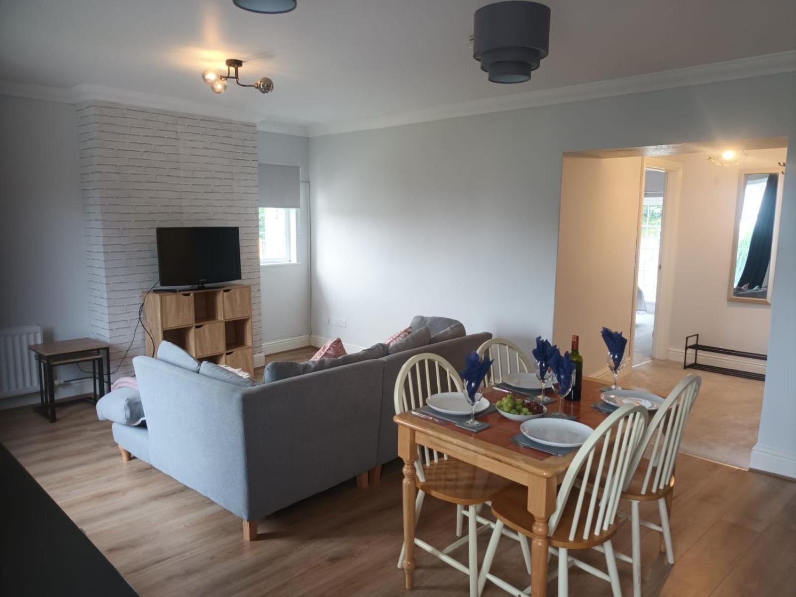 Llanina Arms Hotel Llanarth  Екстериор снимка