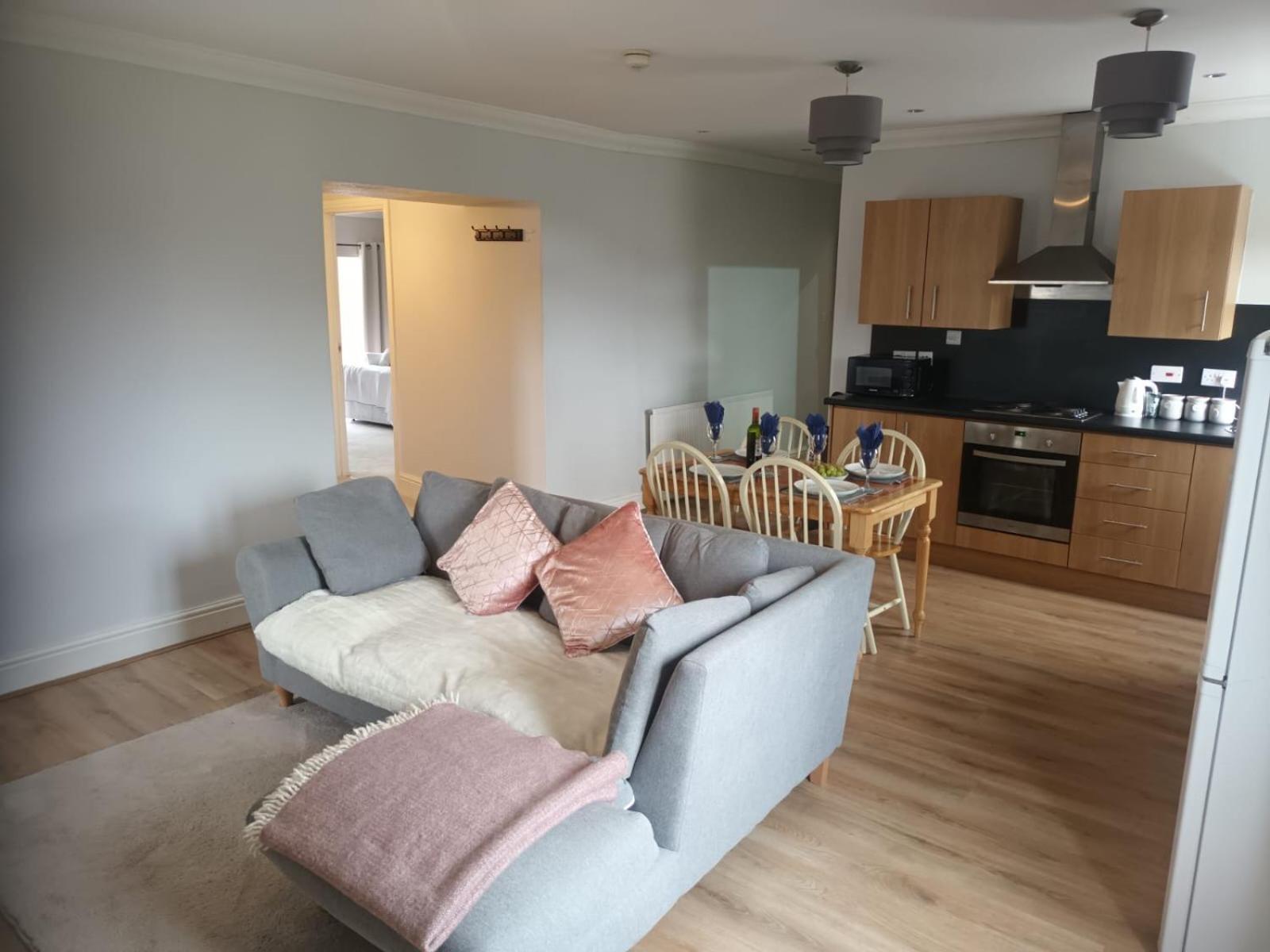 Llanina Arms Hotel Llanarth  Екстериор снимка